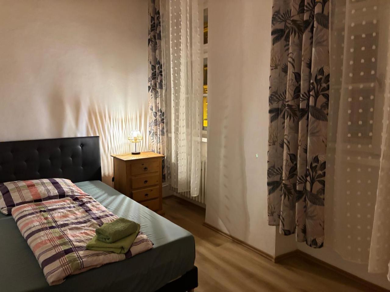 City Apartment Cheb Buitenkant foto